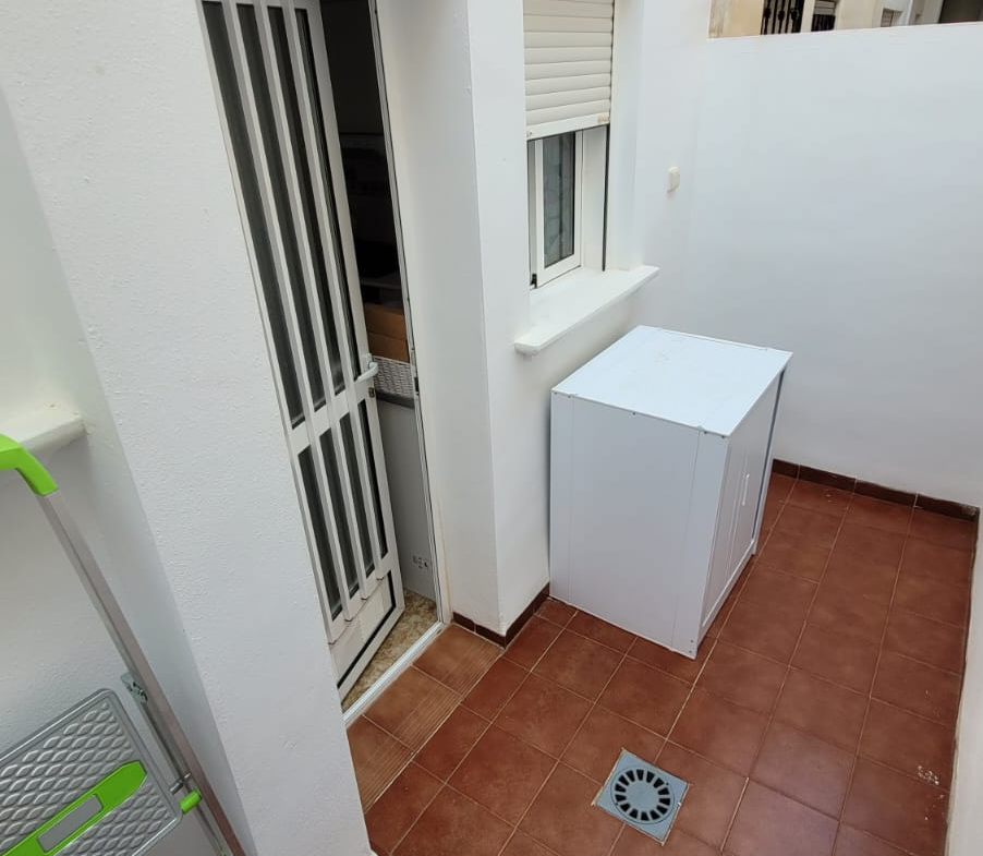 16 Hiszpania, Duplex na zamkniętym osiedlu z basenem