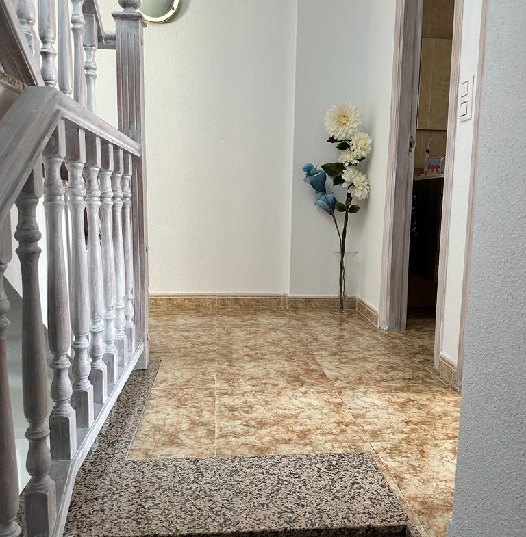 19 Hiszpania, Duplex na zamkniętym osiedlu z basenem