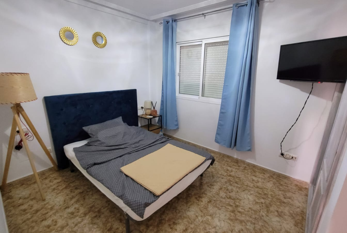 25 Hiszpania, Duplex na zamkniętym osiedlu z basenem