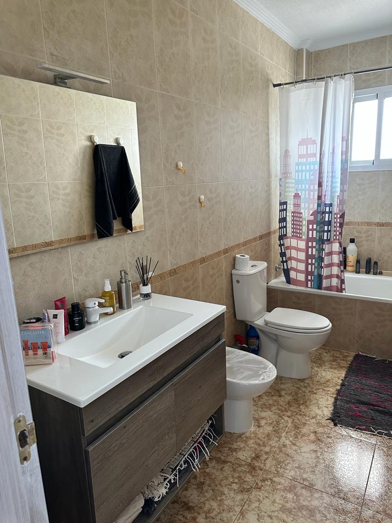 27 Hiszpania, Duplex na zamkniętym osiedlu z basenem