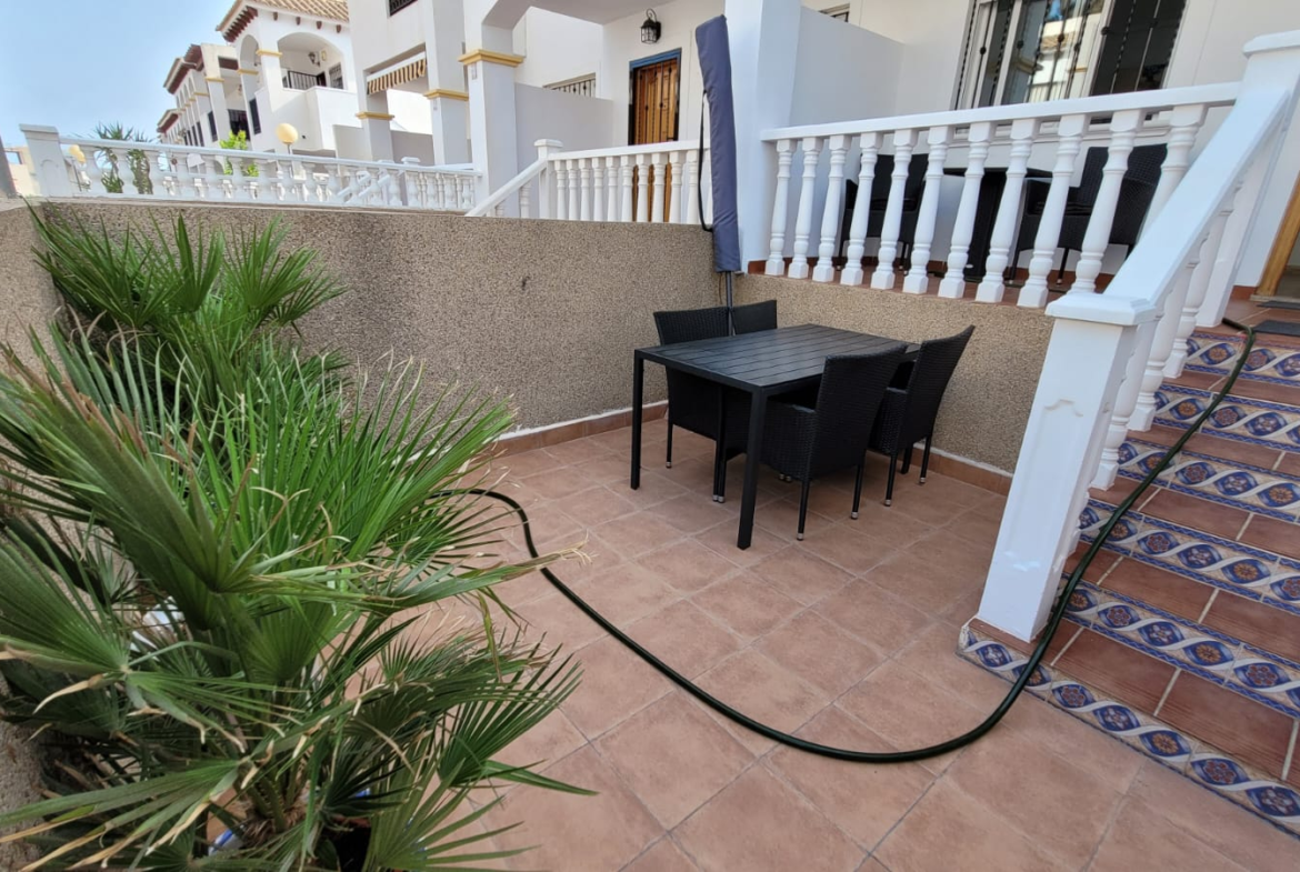 3 Hiszpania, Duplex na zamkniętym osiedlu z basenem