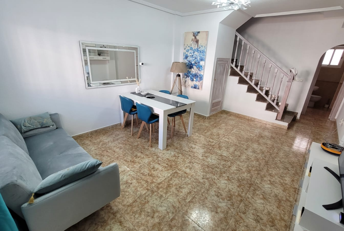 6 Hiszpania, Duplex na zamkniętym osiedlu z basenem