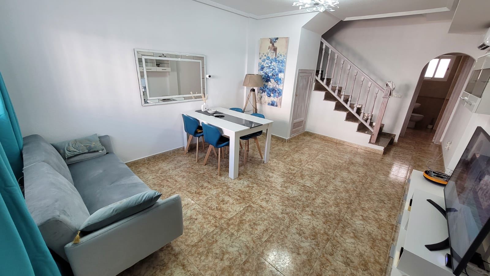 6 Hiszpania, Duplex na zamkniętym osiedlu z basenem