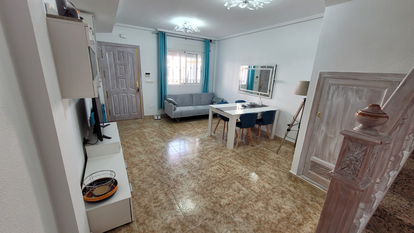 8 Hiszpania, Duplex na zamkniętym osiedlu z basenem