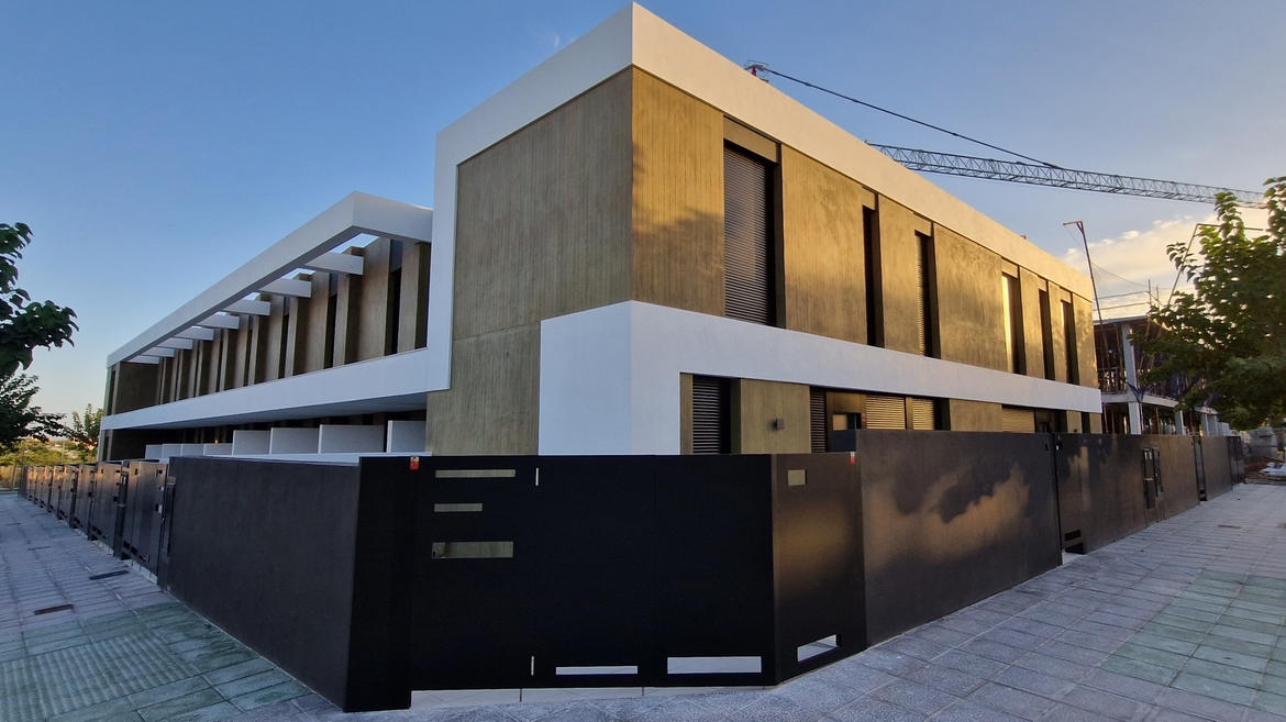 Domy szeregowe z basenem