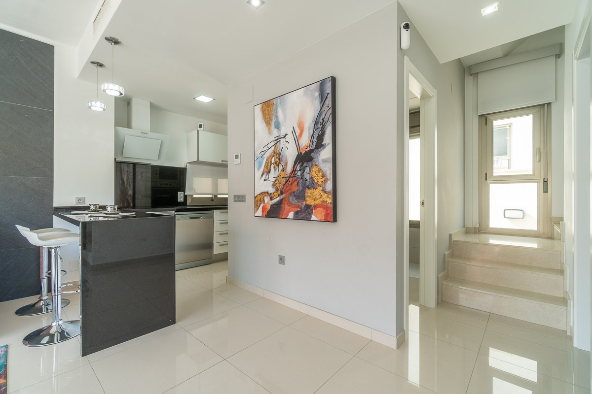 15 Nowoczesna willa z basenem w El Galan