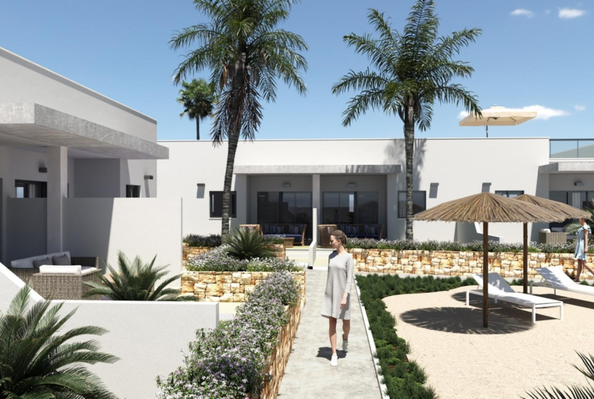 3 Dom w Hiszpanii, Polacy w Hiszpanii