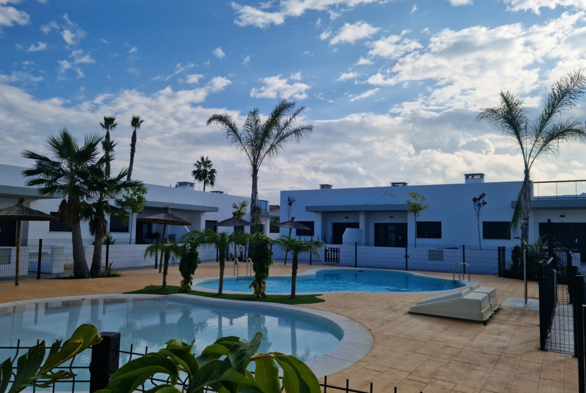 nieruchomosci w Hiszpanii, Polacy w Hiszpanii