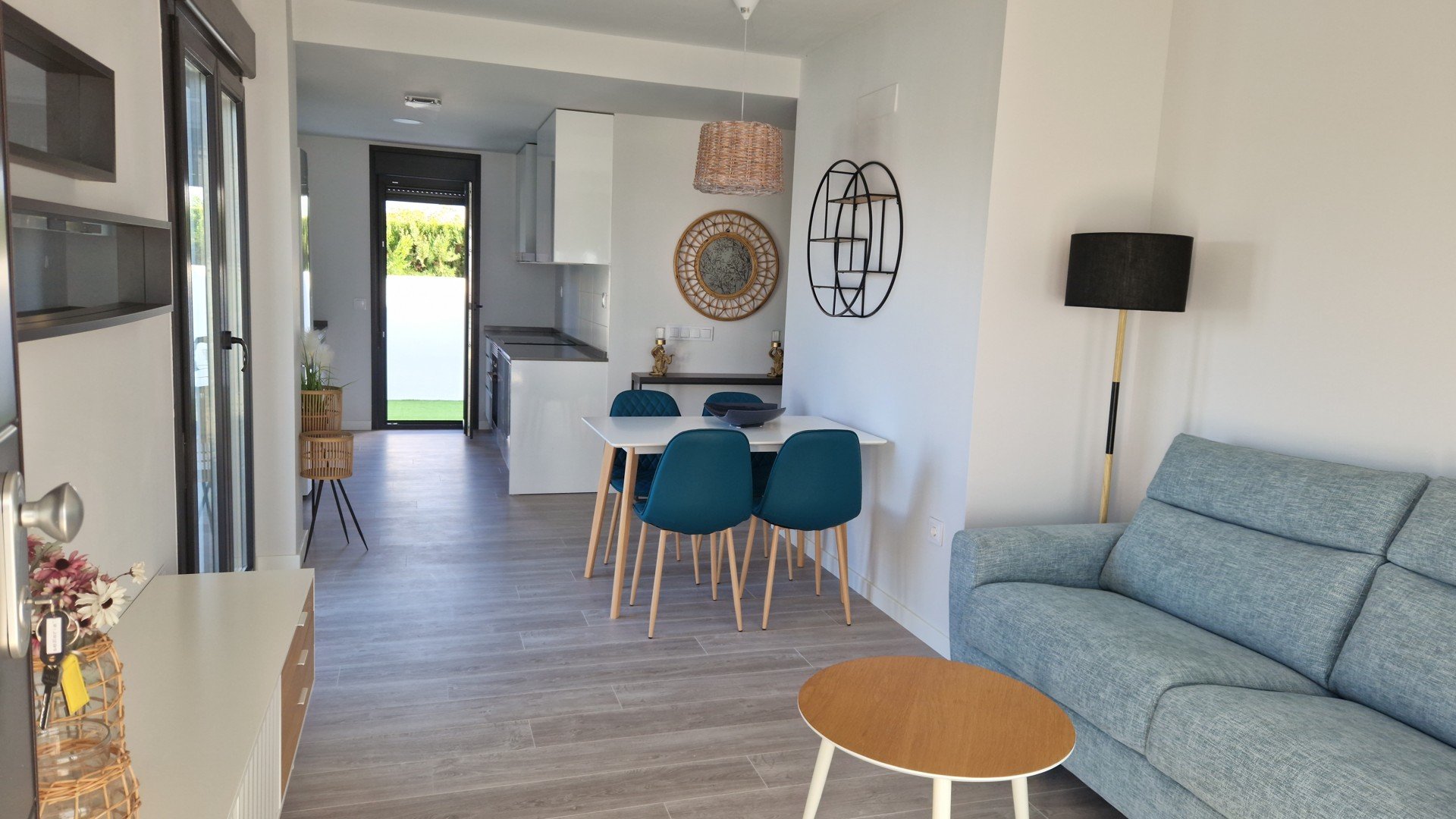 6 Dom w Hiszpanii, Polacy w Hiszpanii