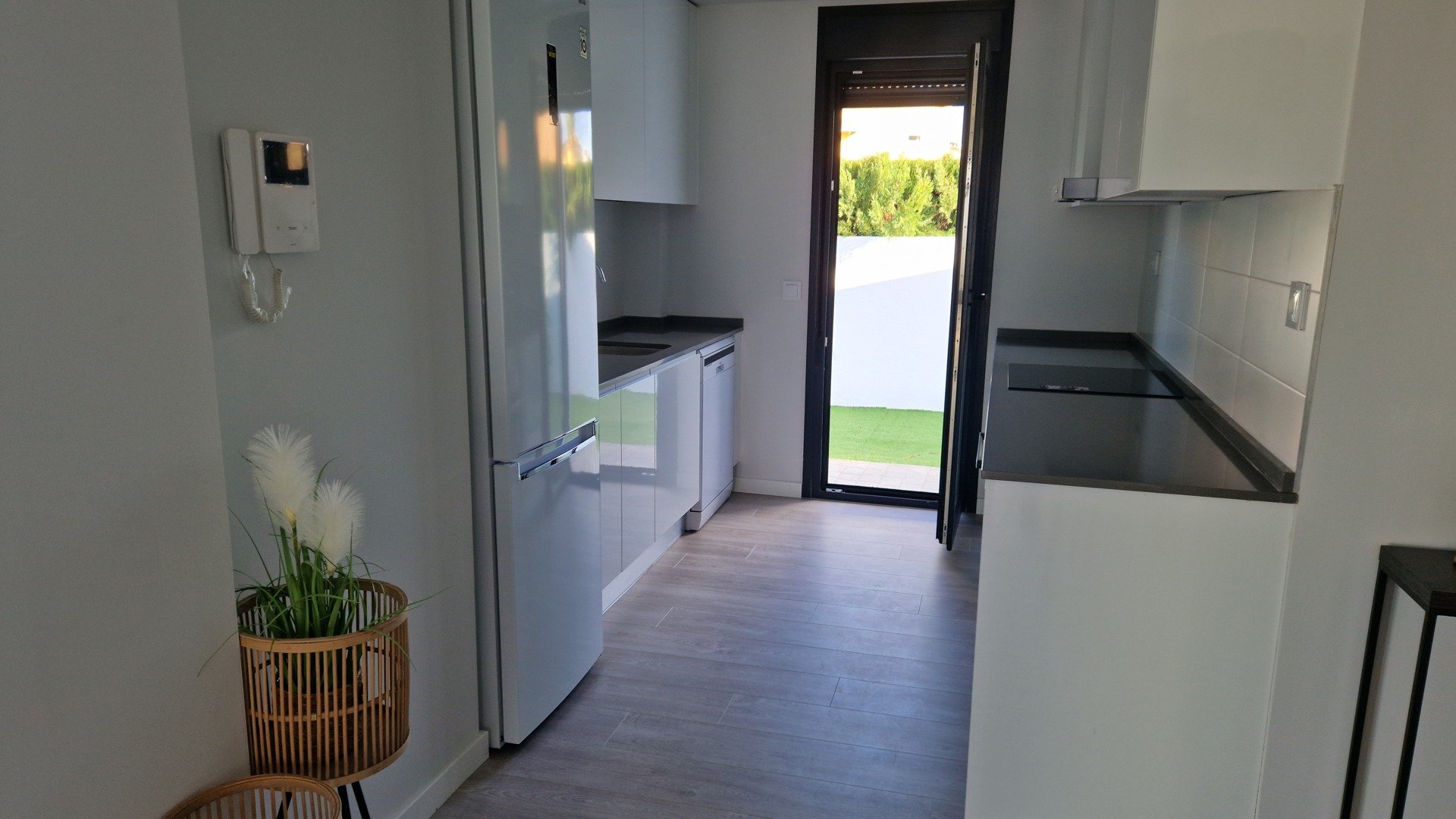 8 Dom w Hiszpanii, Polacy w Hiszpanii