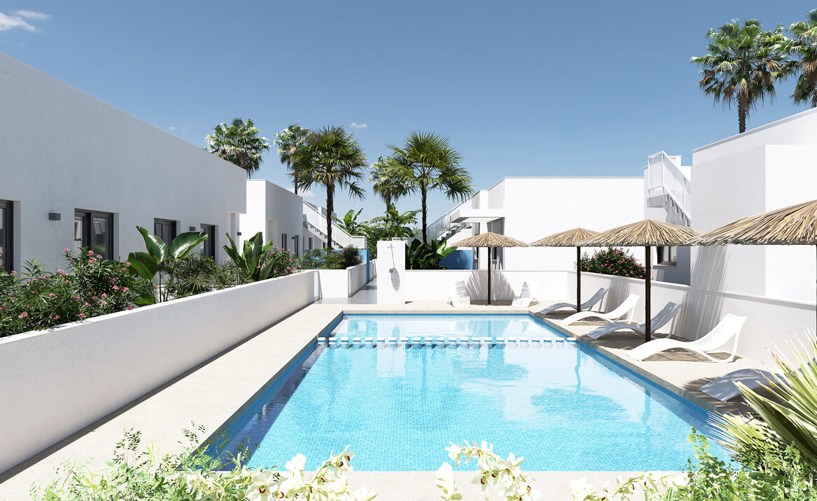 Nowe domy na kameralnym osiedlu z basenem