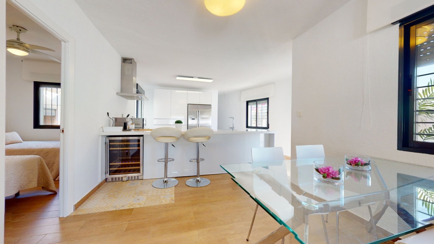 10 Dom z prywatnym basenem w Torre de la Horadada