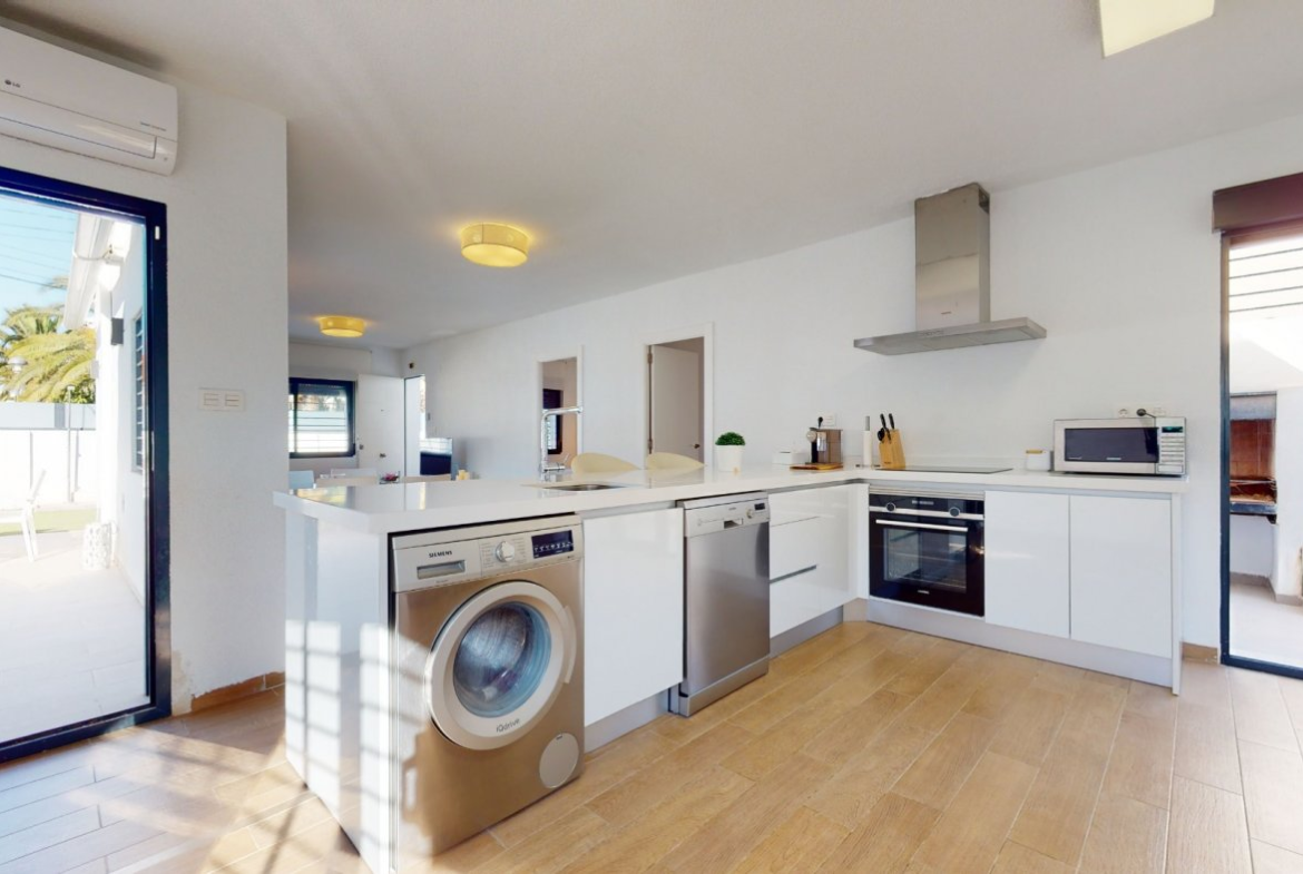 13 Dom z prywatnym basenem w Torre de la Horadada