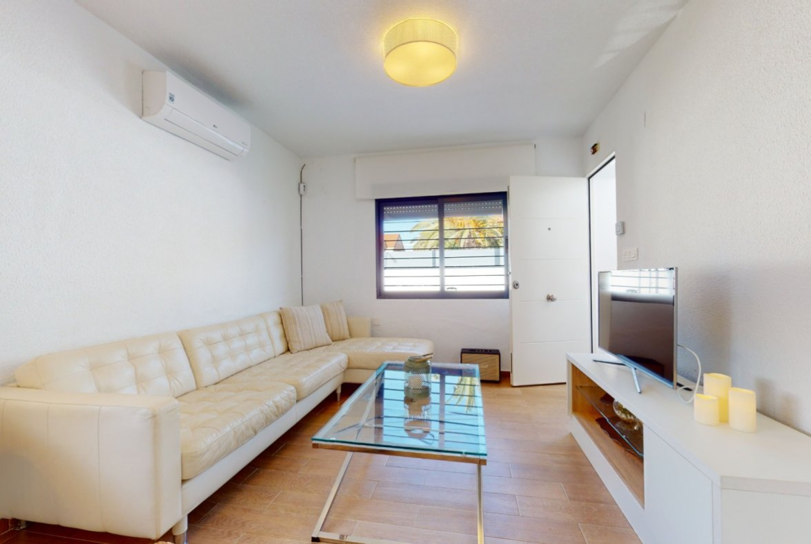 9 Dom z prywatnym basenem w Torre de la Horadada