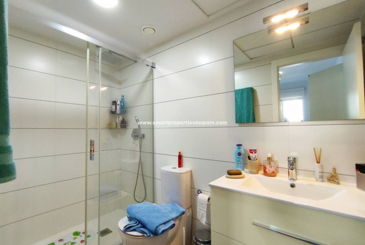 Nieruchomosci w Hiszpanii - lazienka 1