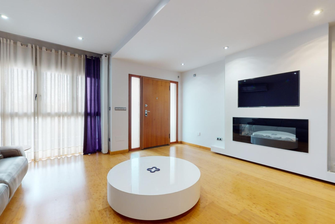 Nowoczesny dom w Hiszpanii_11