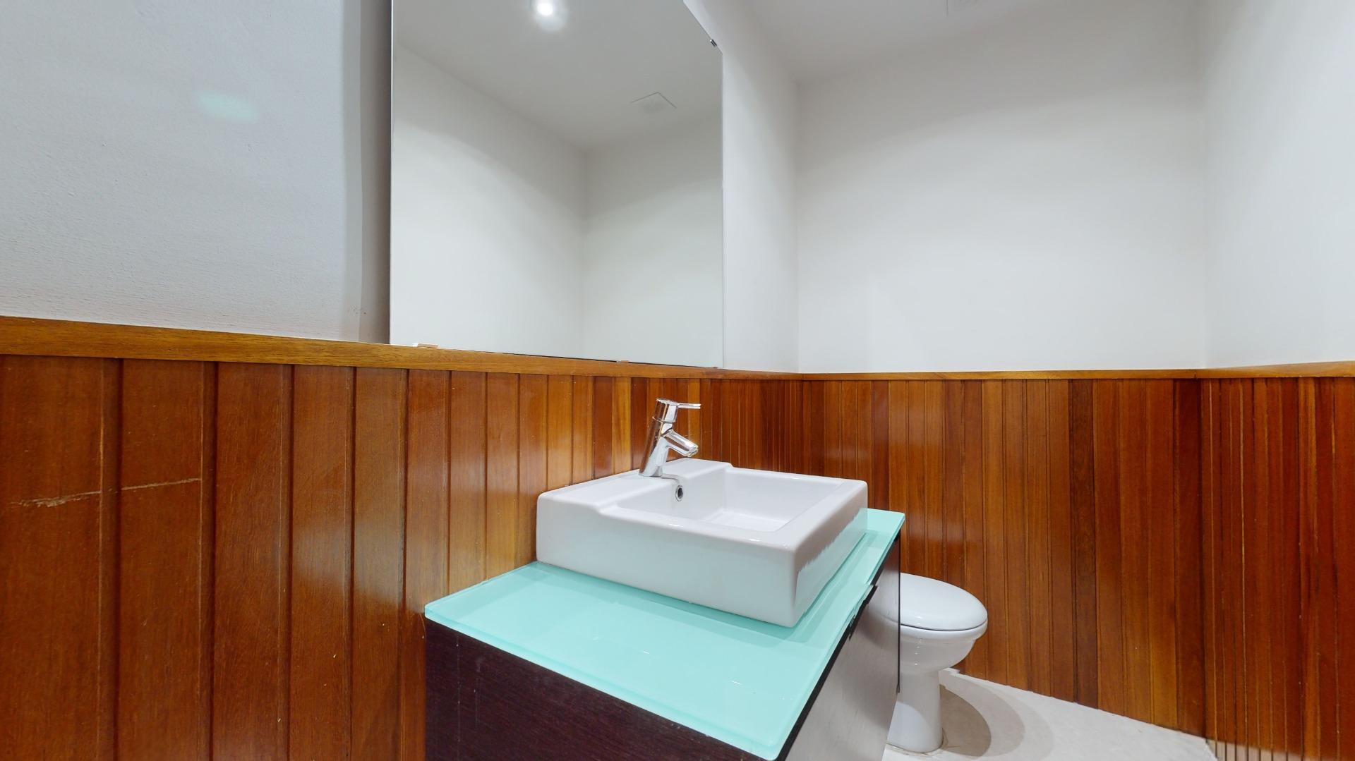 Nowoczesny dom w Hiszpanii, lazienka_3