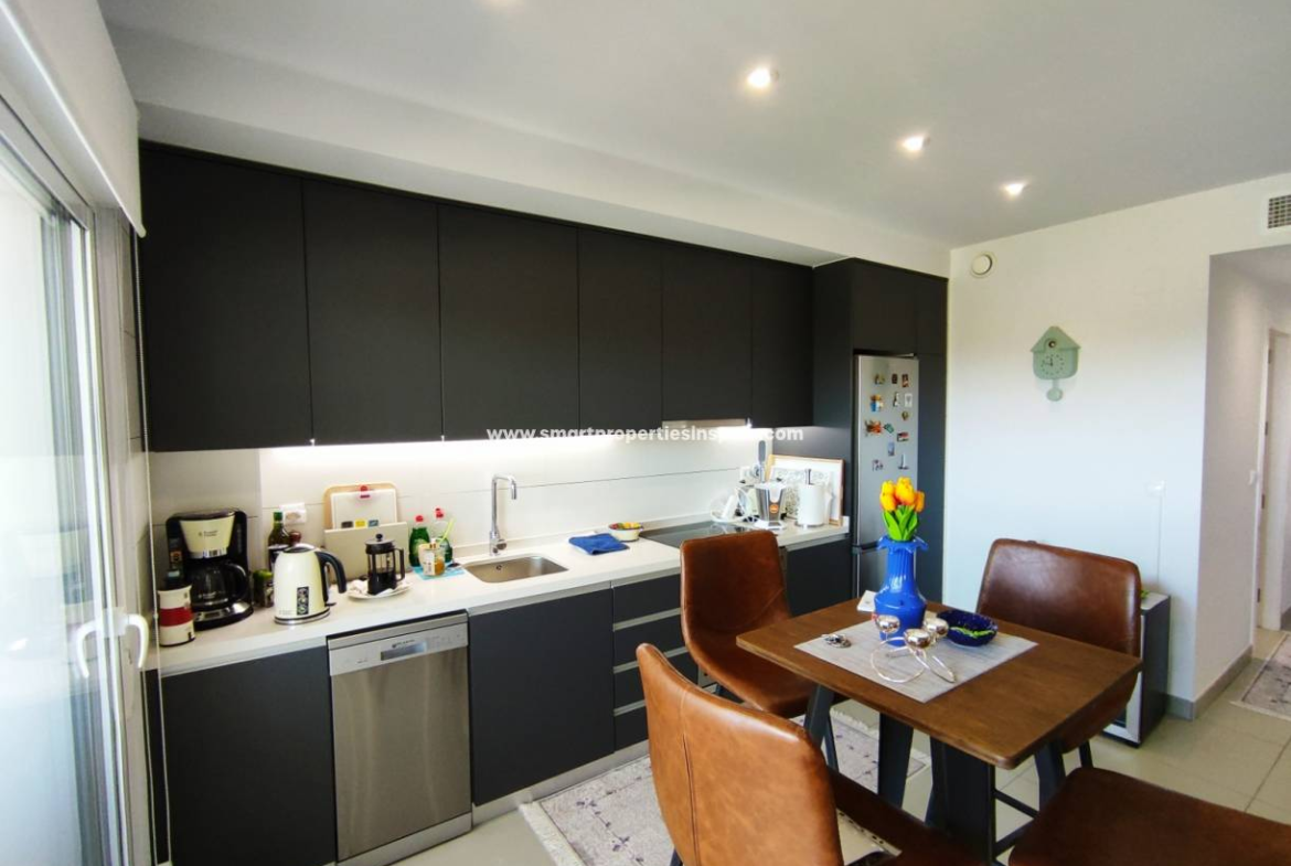 Nieruchomosci w Hiszpanii, apartament La Marina 2