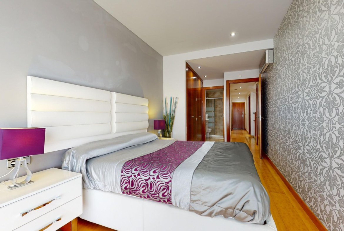 Nowoczesny dom w Hiszpanii, sypialnia_1