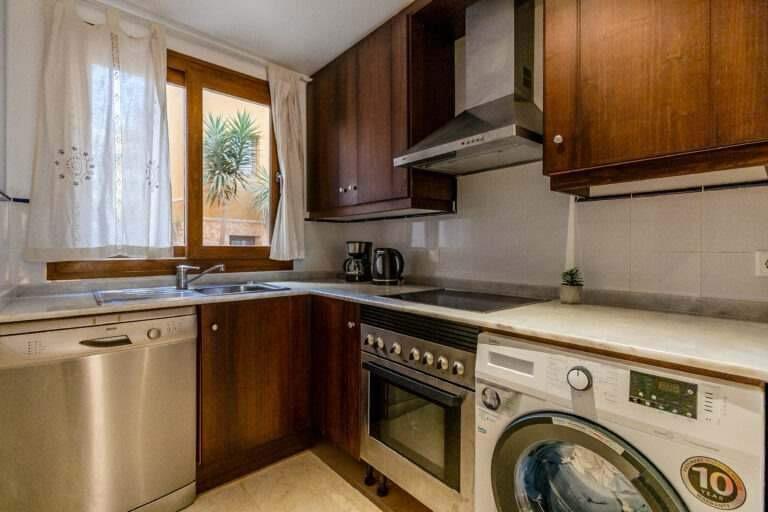 Nieruchomosci w Hiszpanii, Punta Prima, Kuchnia